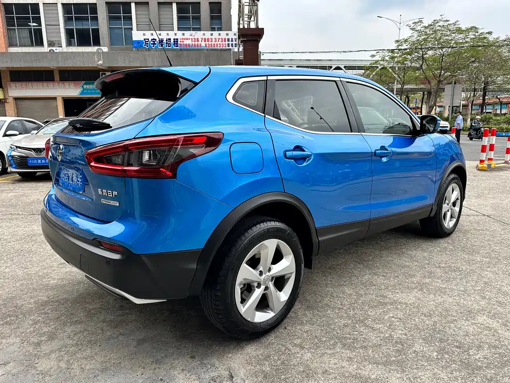 NISSAN QASHQAI