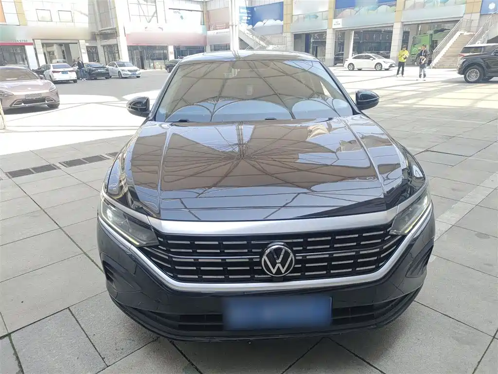 Volkswagen Passat 2023 280TSI