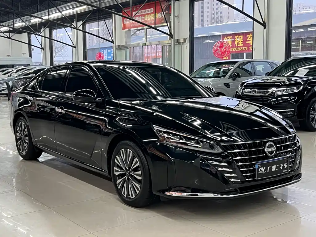 NISSAN TEANA