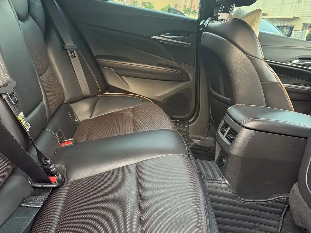 Cadillac CT4 — миниатюра 15