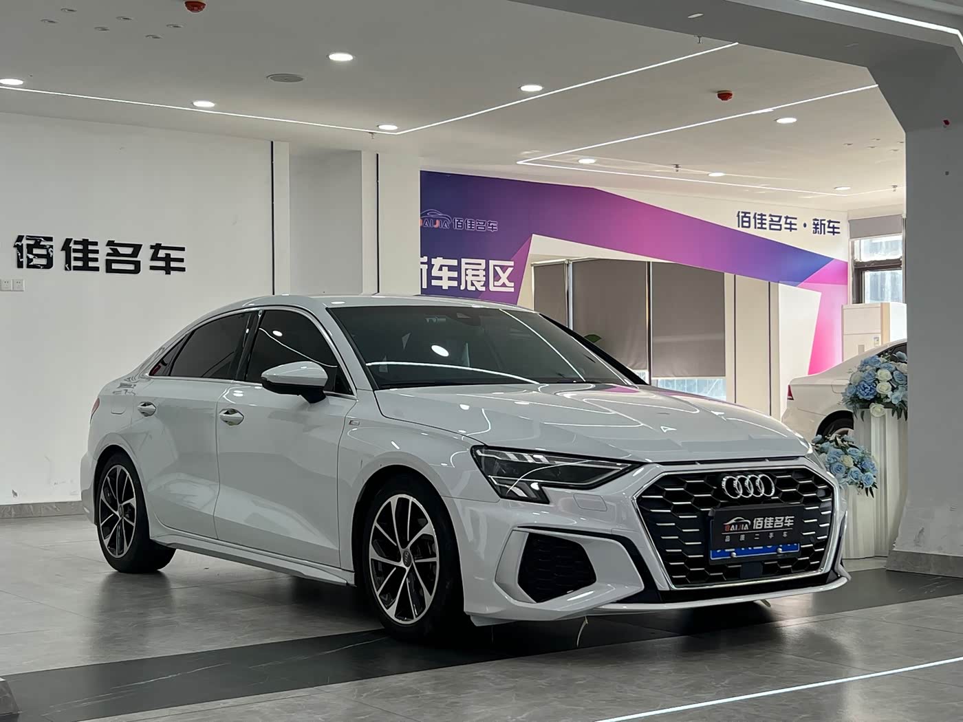 Audi A3 1.4 л 2022 г. Белый, пробег 48000 км
