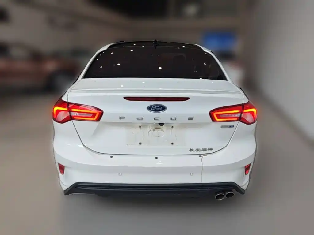 Ford Focus — миниатюра 8
