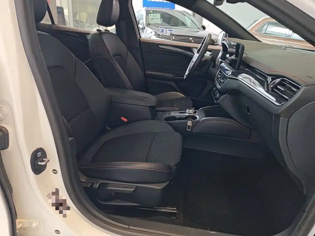 Ford Focus — миниатюра 9