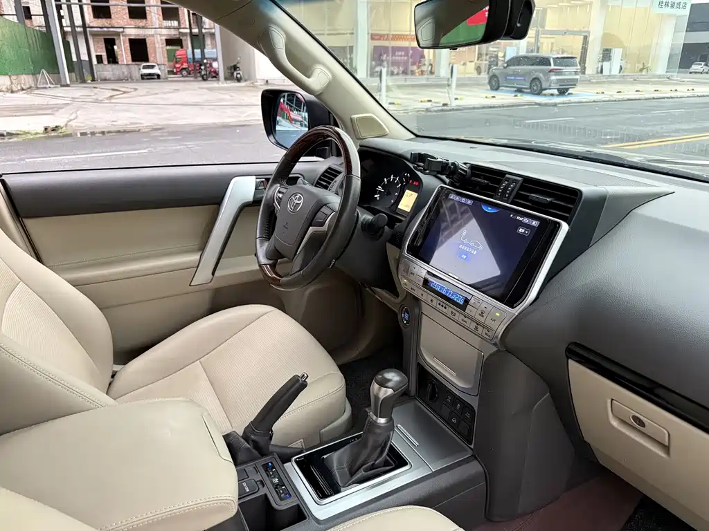 Toyota Prado (Import) — миниатюра 17