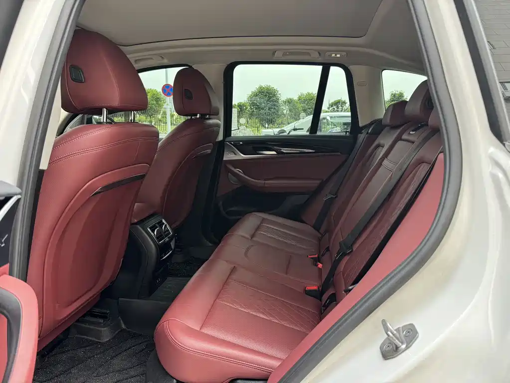 BMW iX3 2023 Lead