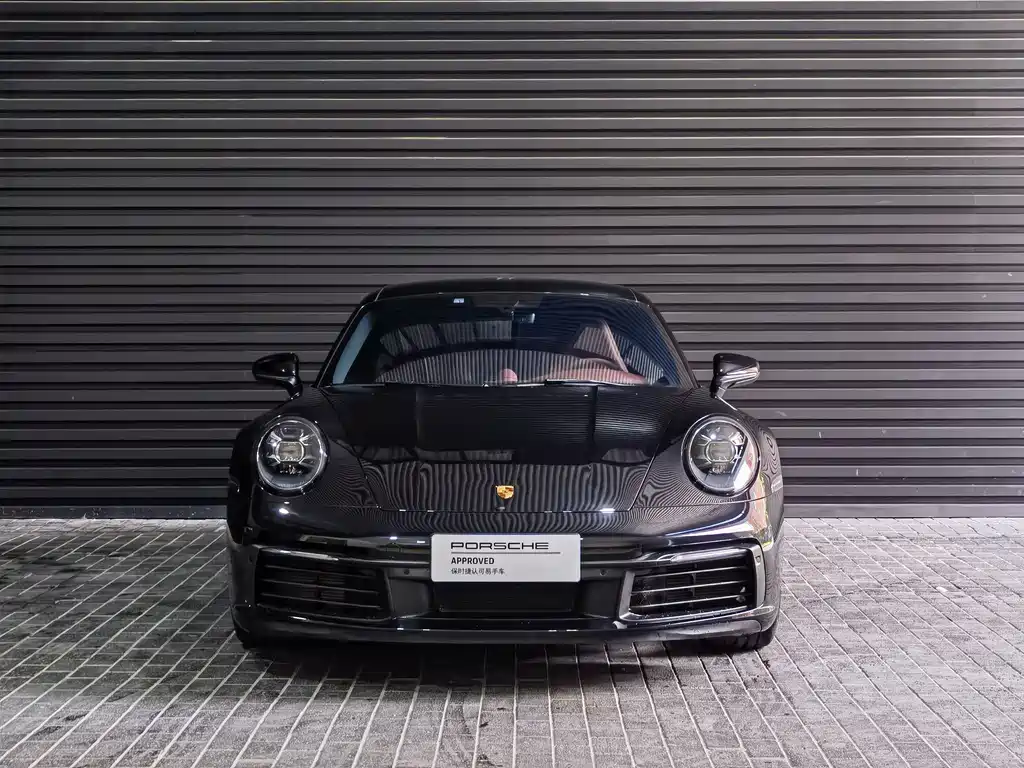 PORSCHE  911