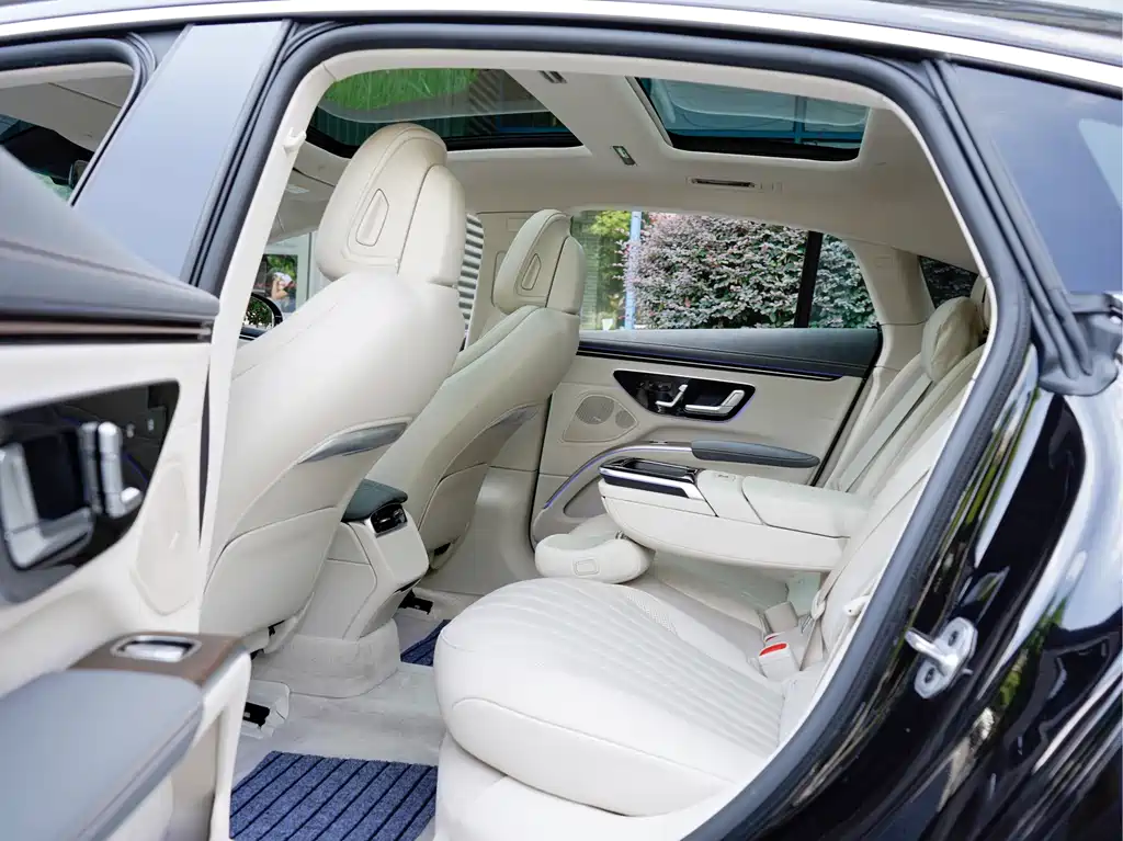 Mercedes-Benz EQS — миниатюра 11