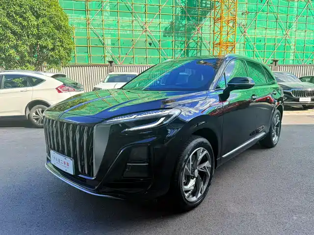 RED FLAG HONGQI HS3 PHEV 2025