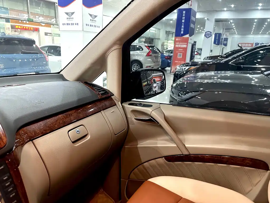 Mercedes-Benz Viano — миниатюра 8