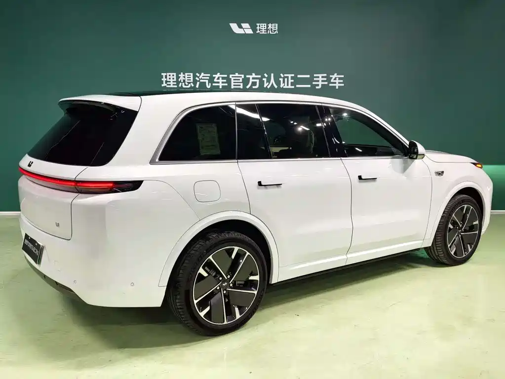 Li Auto IDEAL L8