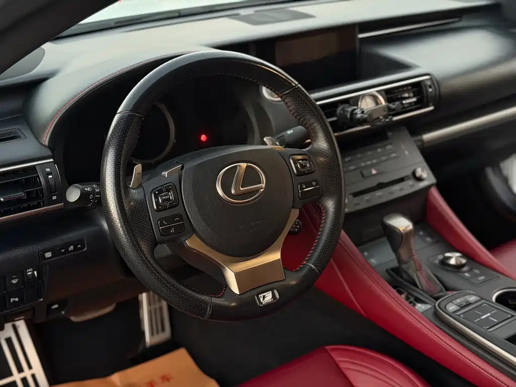 Lexus RC — миниатюра 12