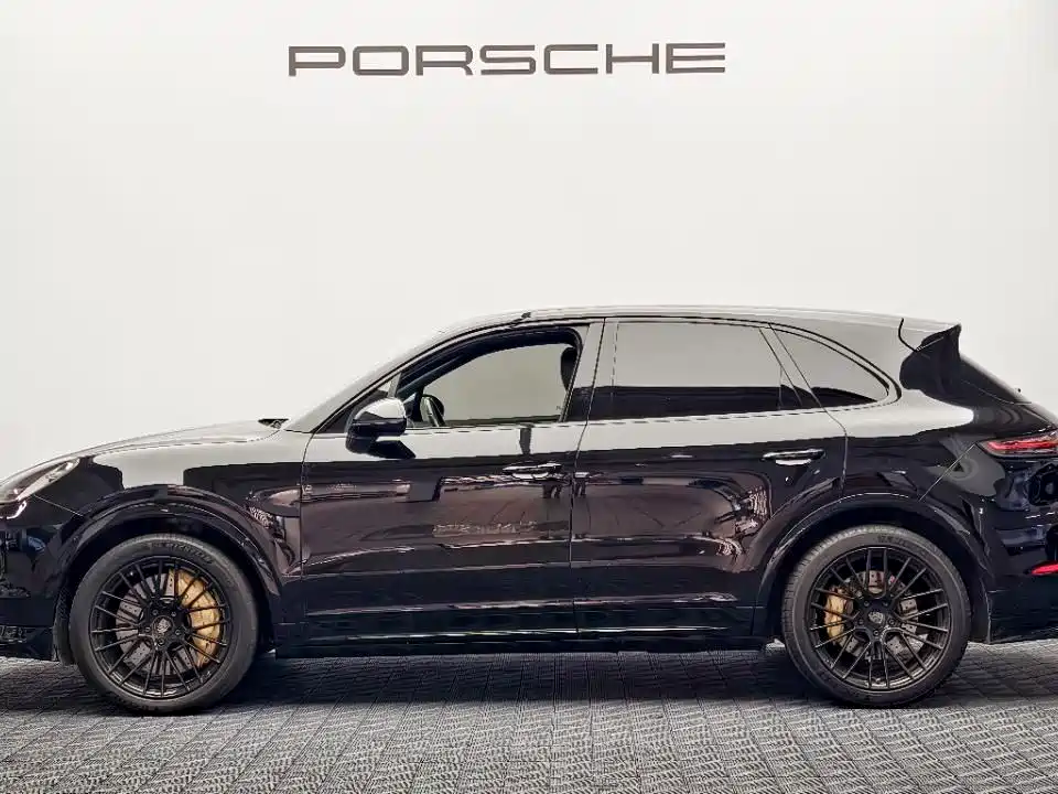 Porsche Cayenne — миниатюра 4