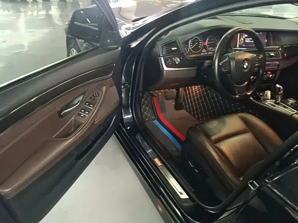 BMW 5 Series — миниатюра 16