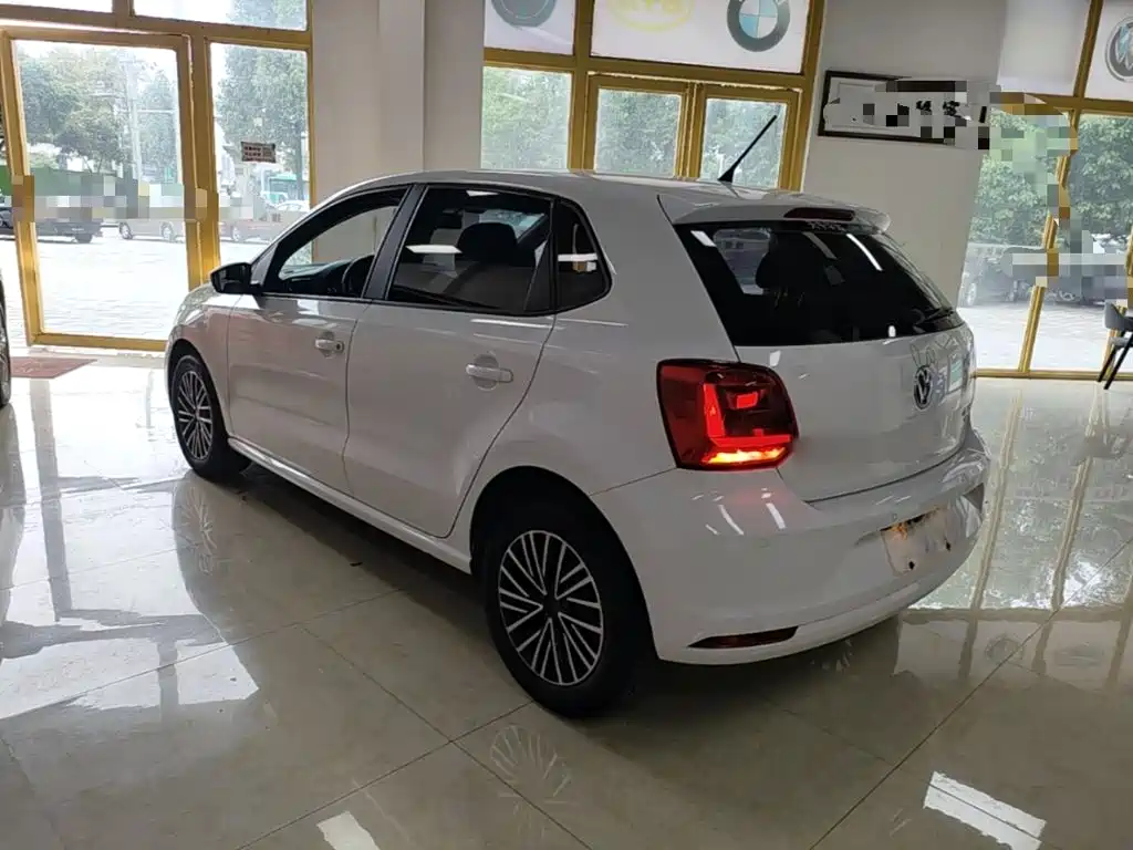 Volkswagen Polo — миниатюра 5