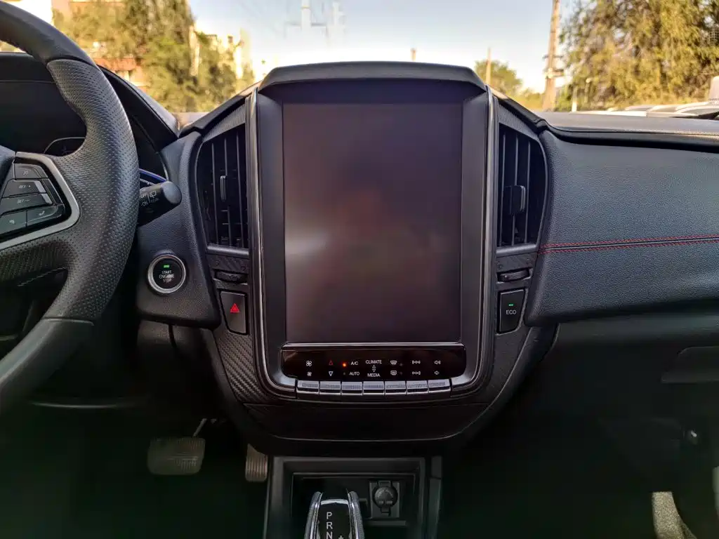 Luxgen U5 SUV — миниатюра 13