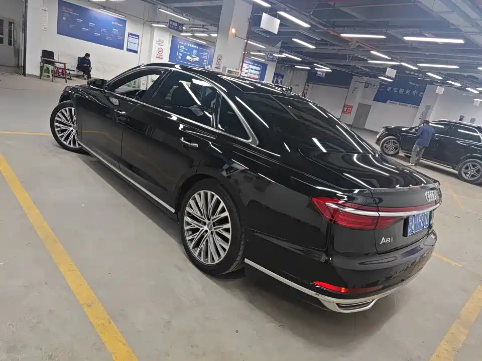 Audi A8 — миниатюра 8