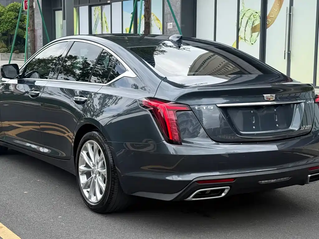 Cadillac CT5 — миниатюра 6