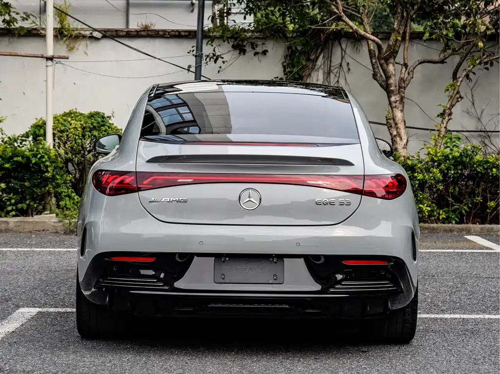 Mercedes-Benz EQE AMG — миниатюра 4
