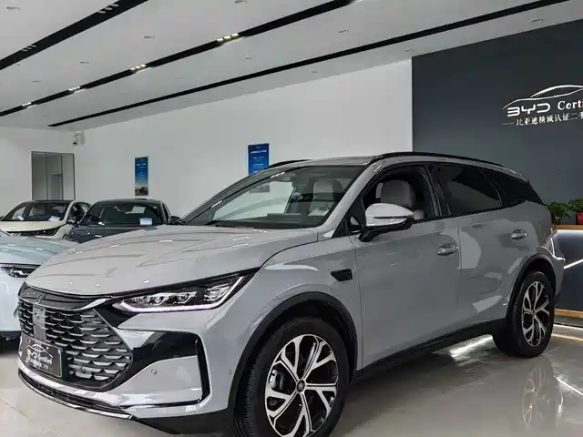 2025 BYD Tang