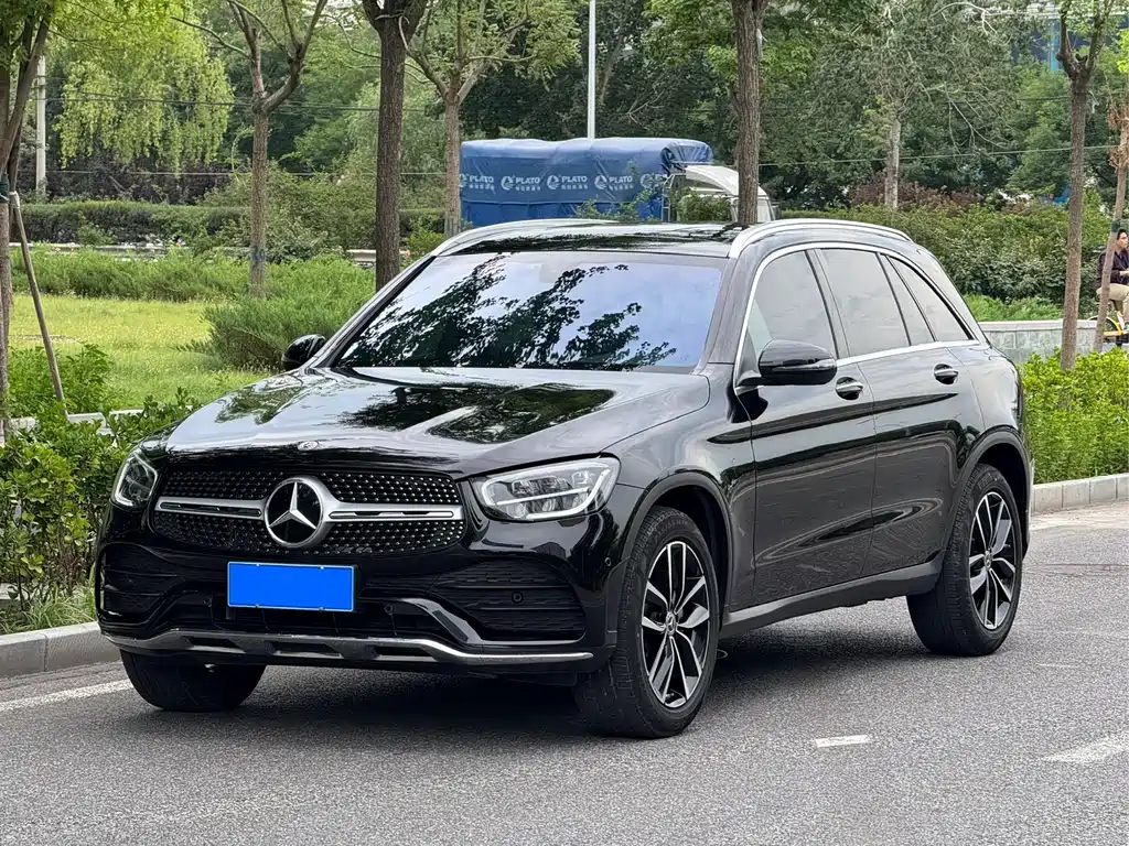 Купить Mercedes-Benz GLC