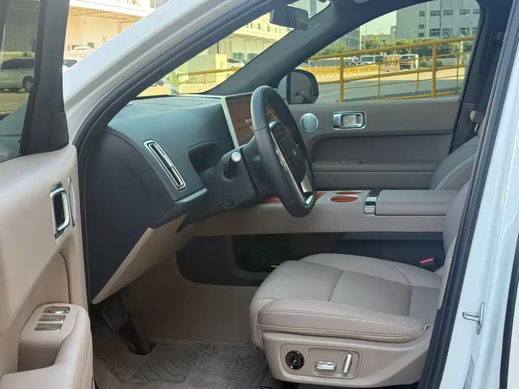 Li Auto Li L6 — миниатюра 4