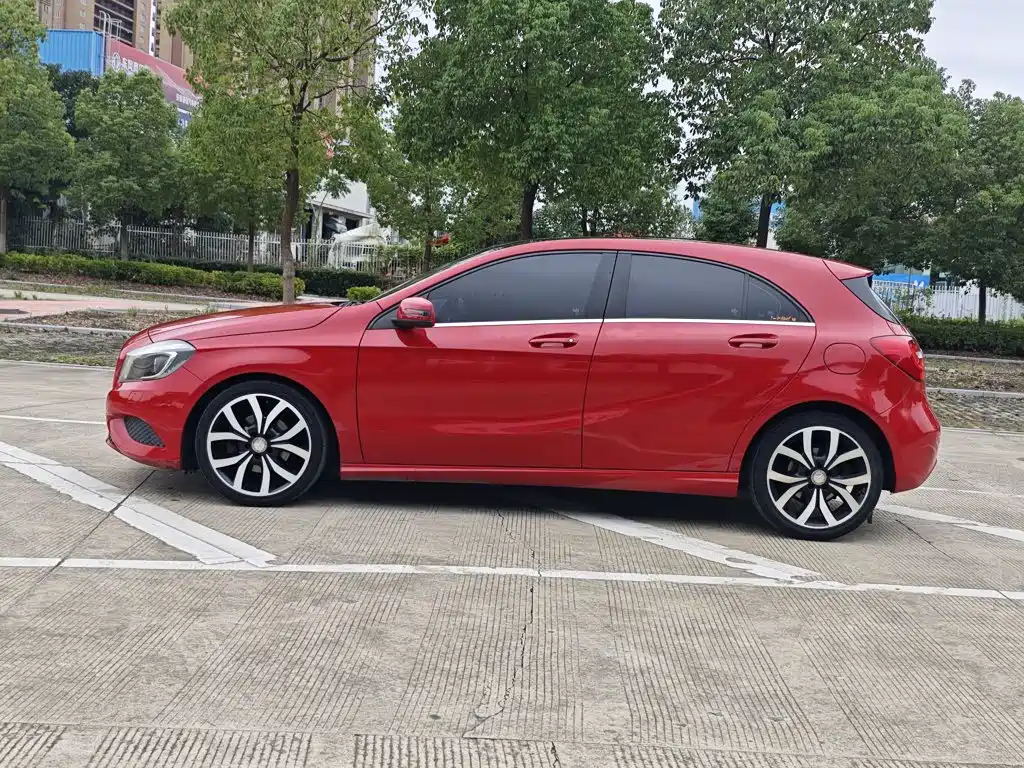 Mercedes-Benz A-Class (Import) — миниатюра 23