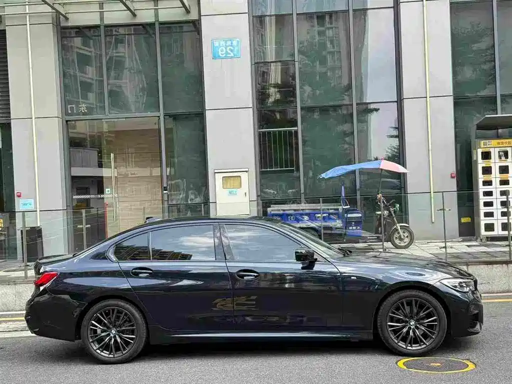 BMW 3 Series — миниатюра 4