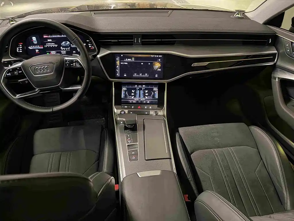 Audi A7L — миниатюра 6