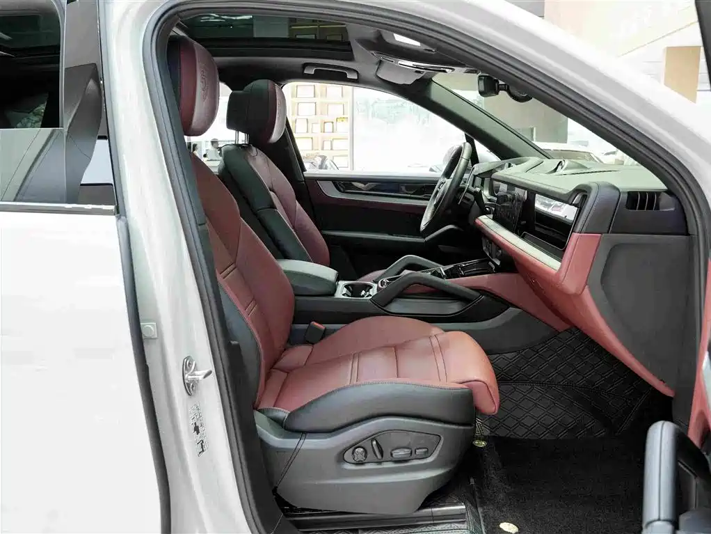 Porsche Cayenne — миниатюра 13