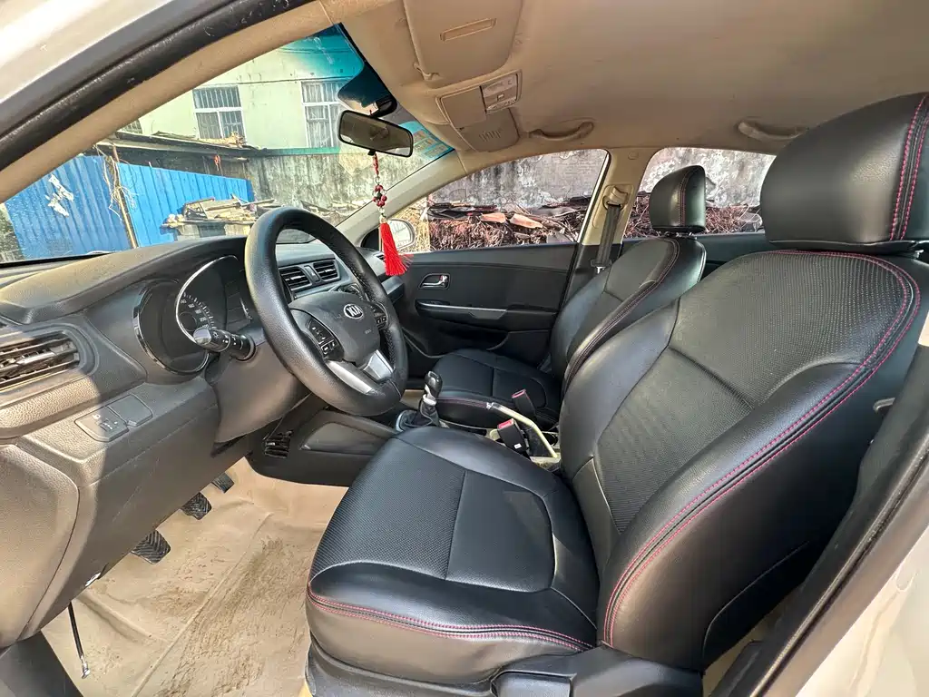 Kia K2 2012 1.4L MT GLS