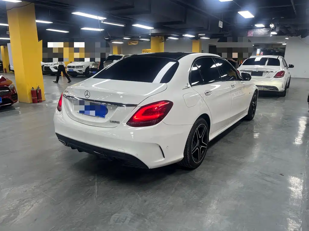 Mercedes-Benz C-Class — миниатюра 9