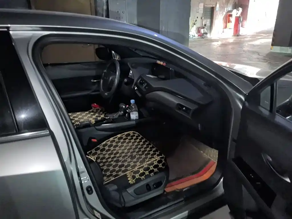 Lexus UX — миниатюра 18