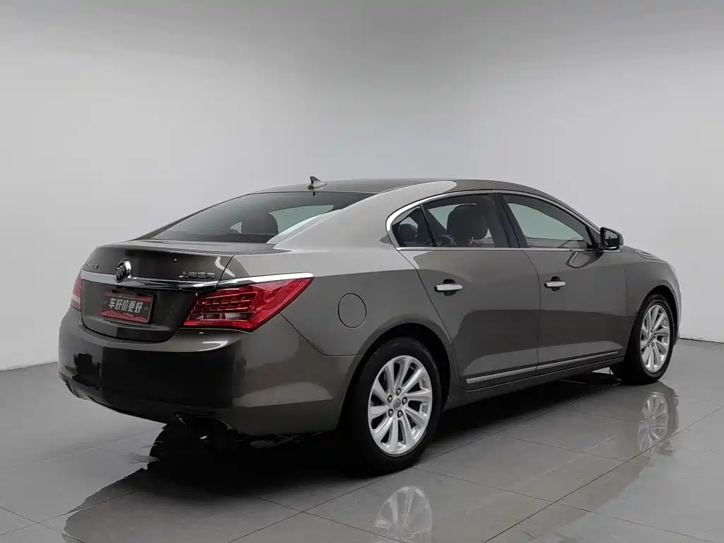 Buick LaCrosse — миниатюра 2