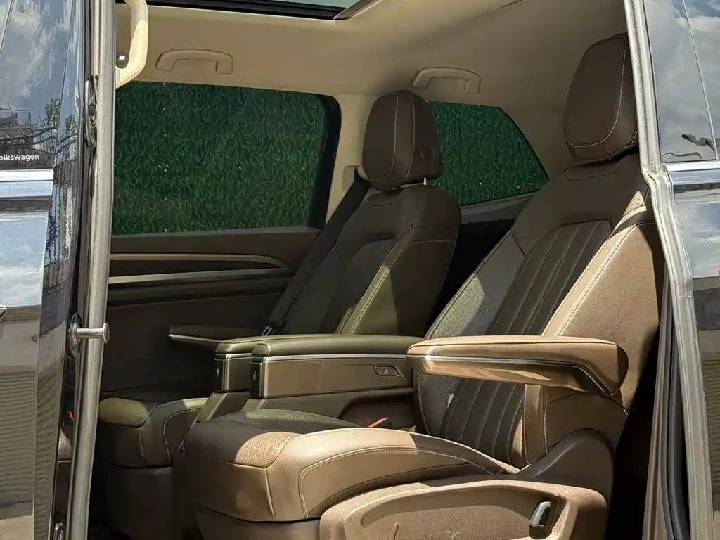 Volkswagen Viloran 2020 330TSI Luxury