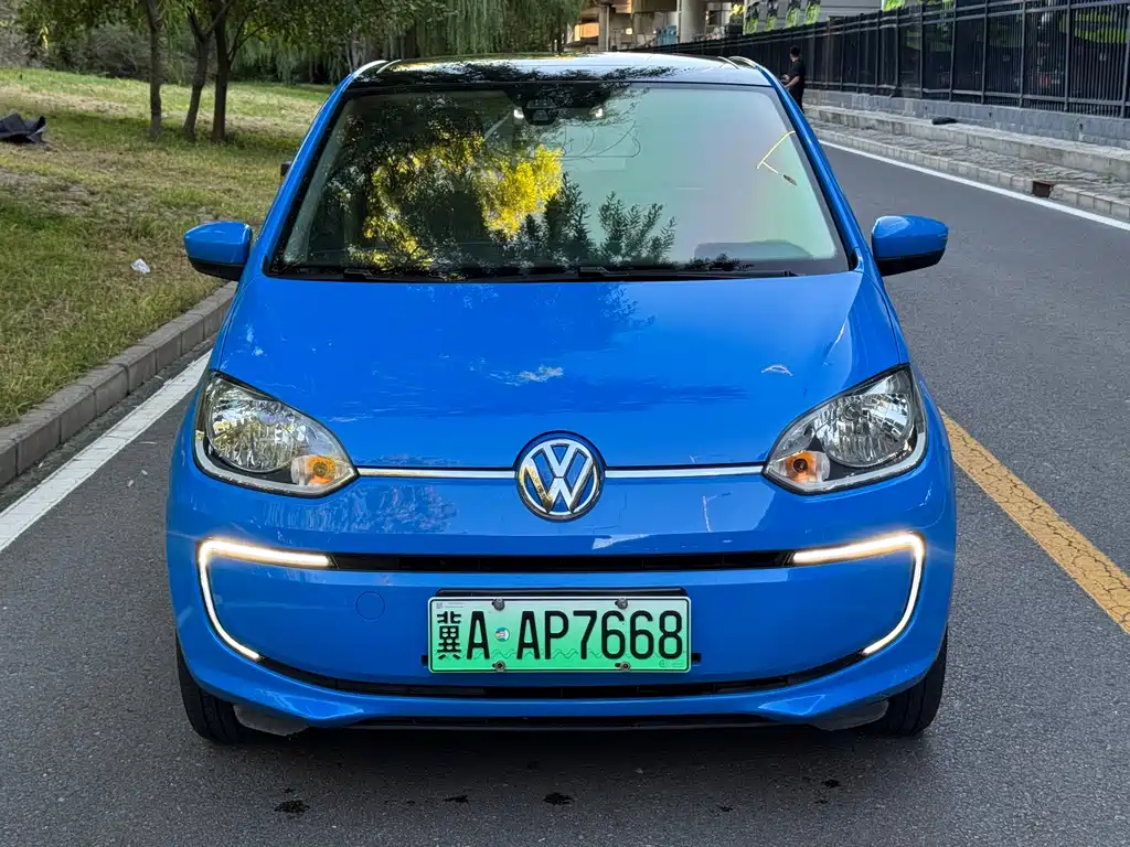 Volkswagen 大众e-up! — миниатюра 2
