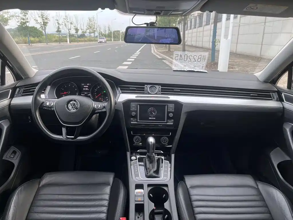 Volkswagen Magotan — миниатюра 6