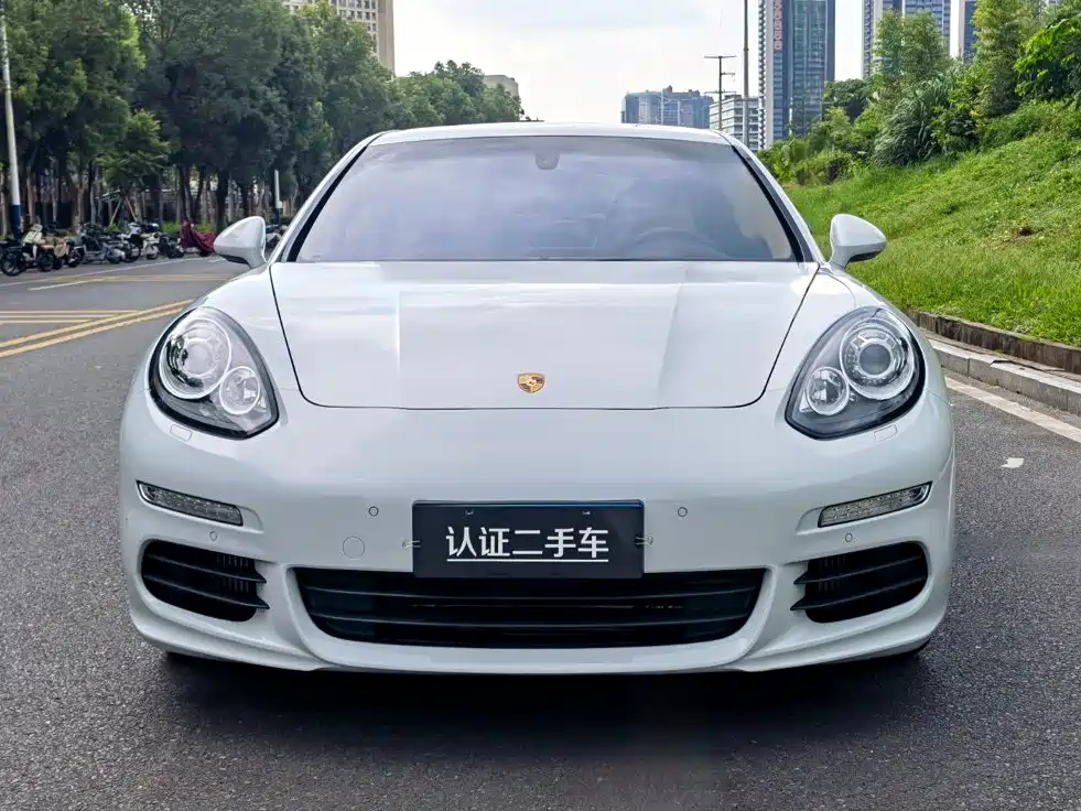 Porsche Panamera — миниатюра 2