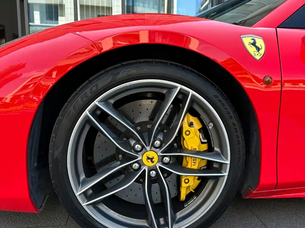 Ferrari 488 — миниатюра 7
