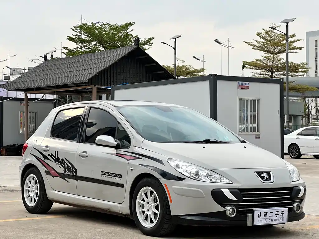 Peugeot 307 2012 1.6L MT Comfort