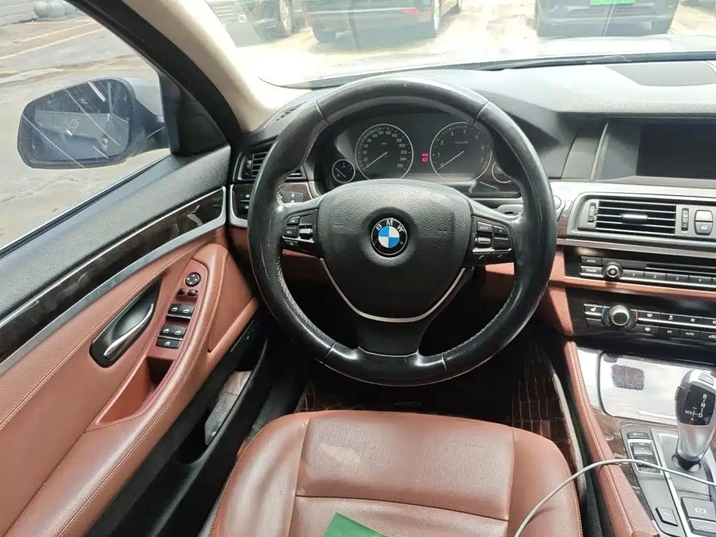BMW 5 Series 5 2017 525Li Lead