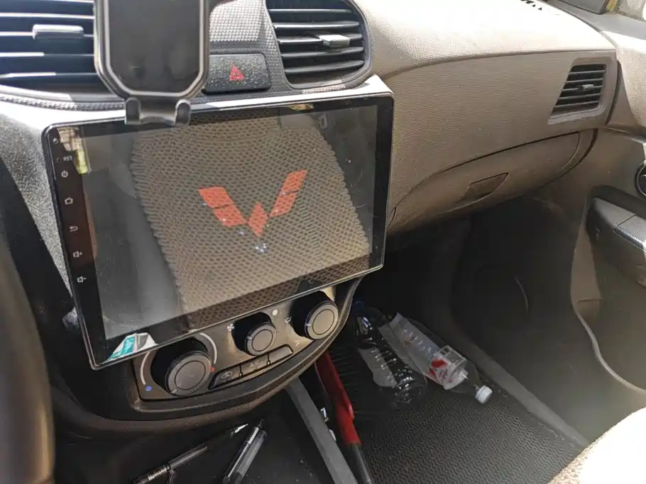 Wuling Hongguang — миниатюра 13