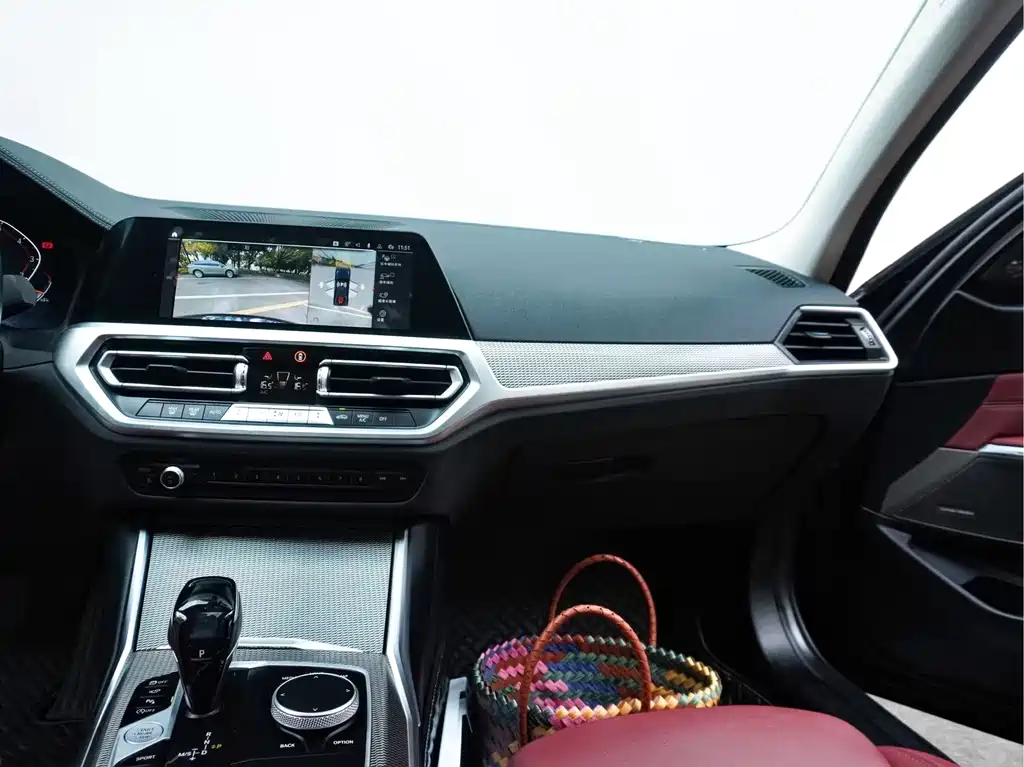 BMW 3 Series — миниатюра 13