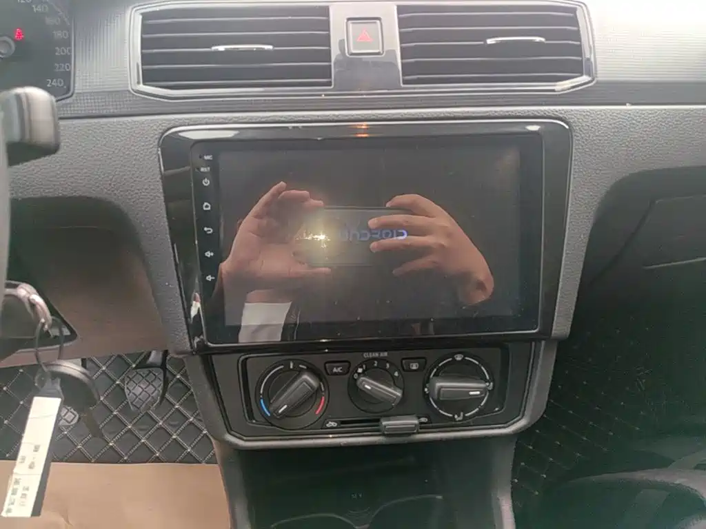 Volkswagen Santana — миниатюра 13