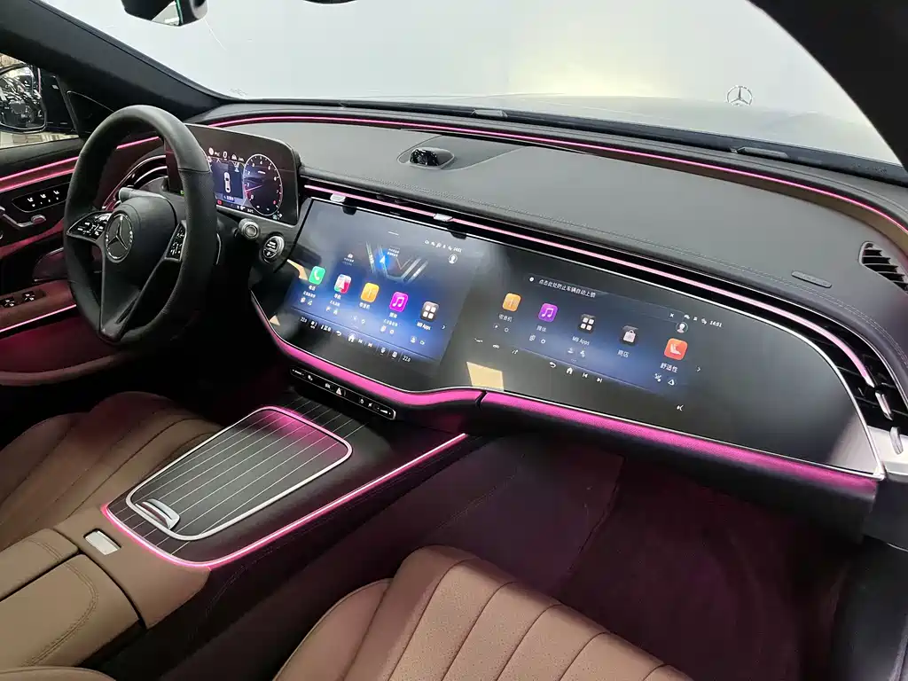 MERCEDES-BENZ E CLASS