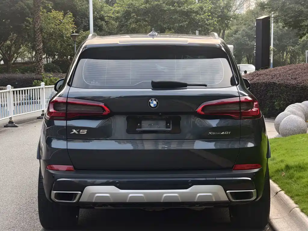 BMW X5 (Import) — миниатюра 6
