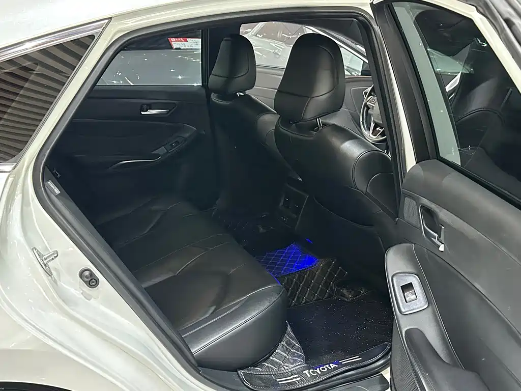 Toyota Avalon — миниатюра 20