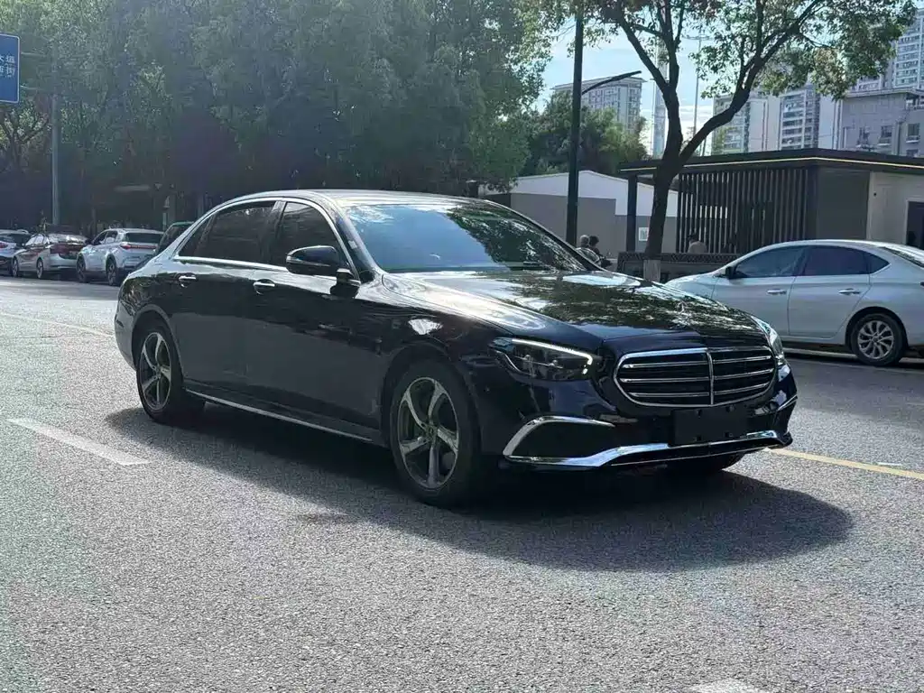 Mercedes-Benz E-Class E 2019 E 300 L Sport Fashion