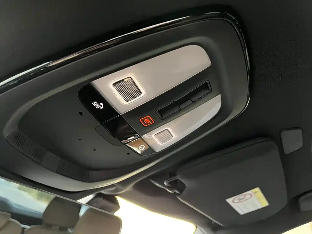 Volvo XC90 — миниатюра 19