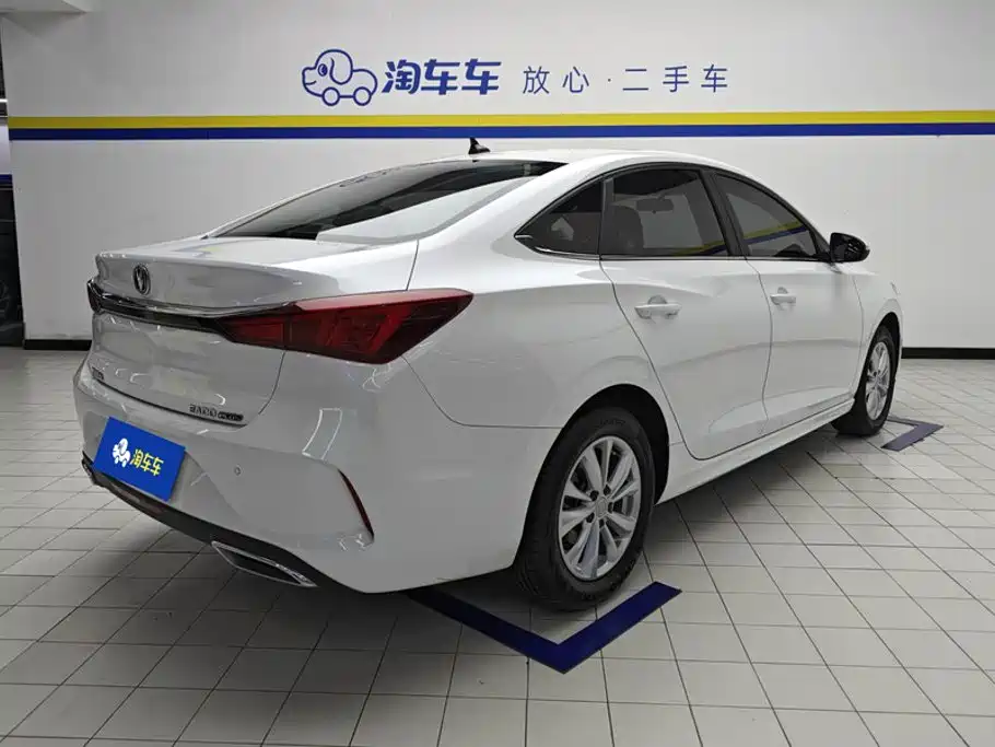 Changan Eado — миниатюра 3