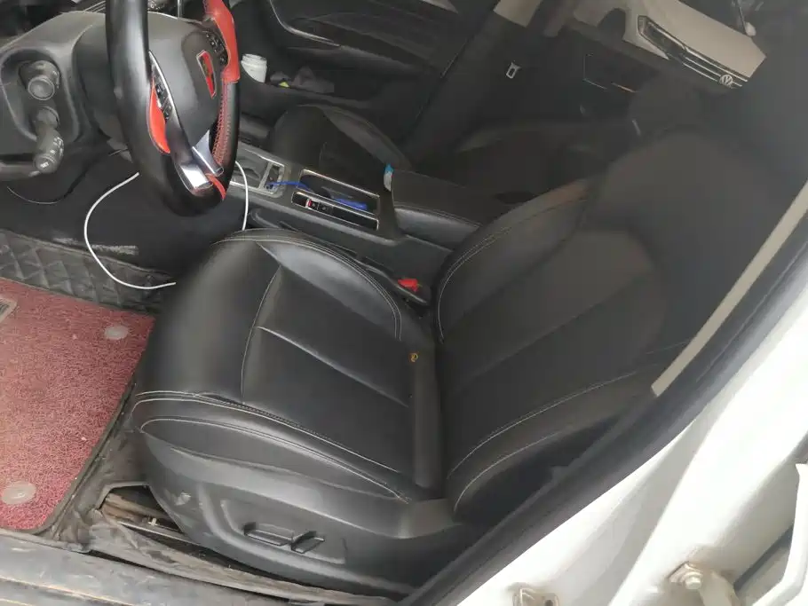 Roewe Roewe i6 Classic — миниатюра 9